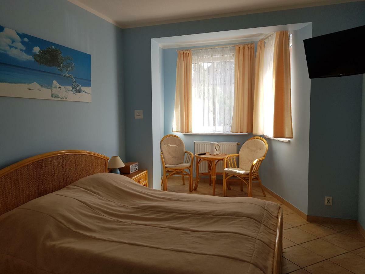 Posejdon Bed & Breakfast Ustronie Morskie Exterior photo